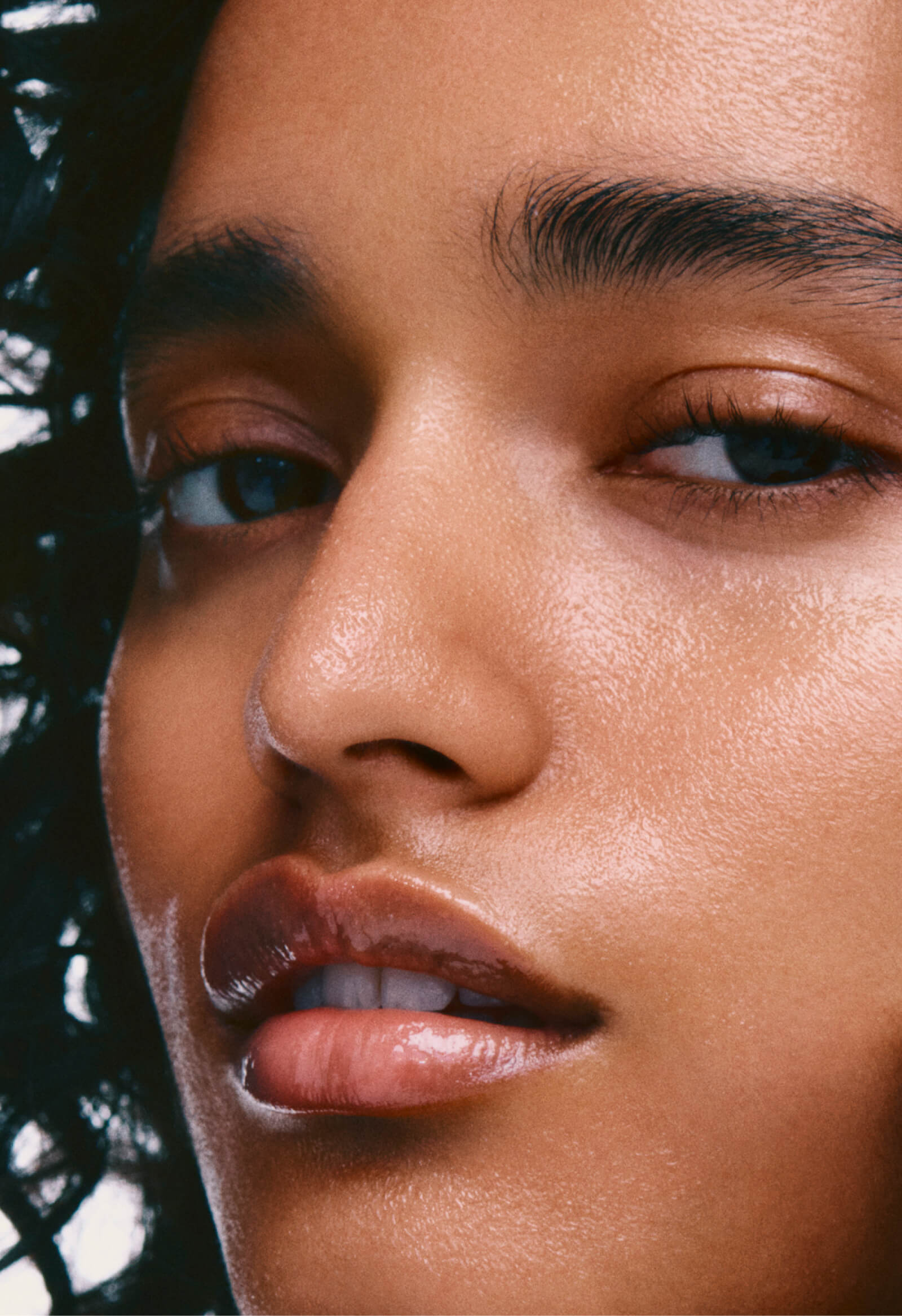 Alternative view of the travel set